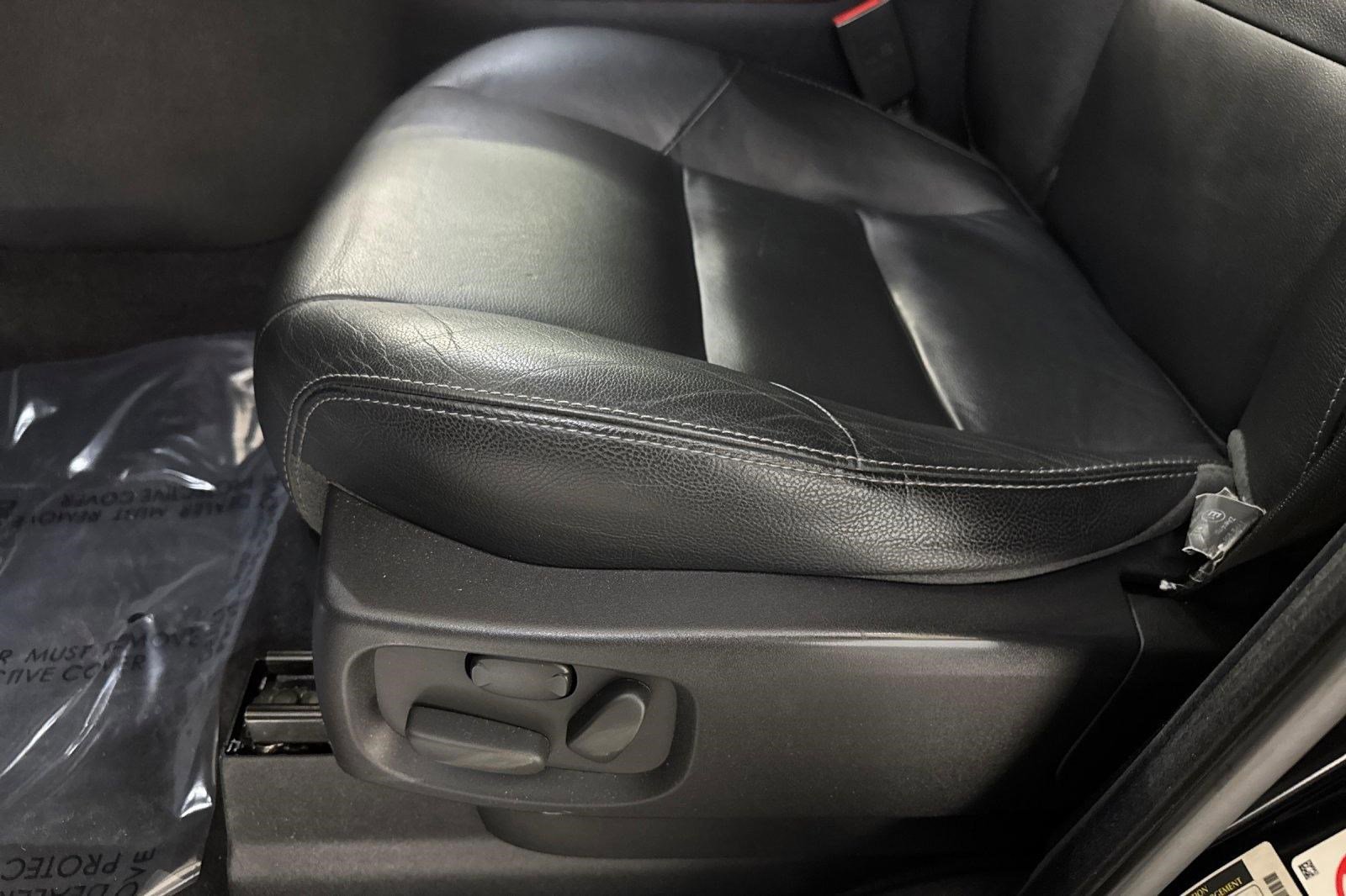 Used 2013 Land Rover Range Rover Sport HSE image 14