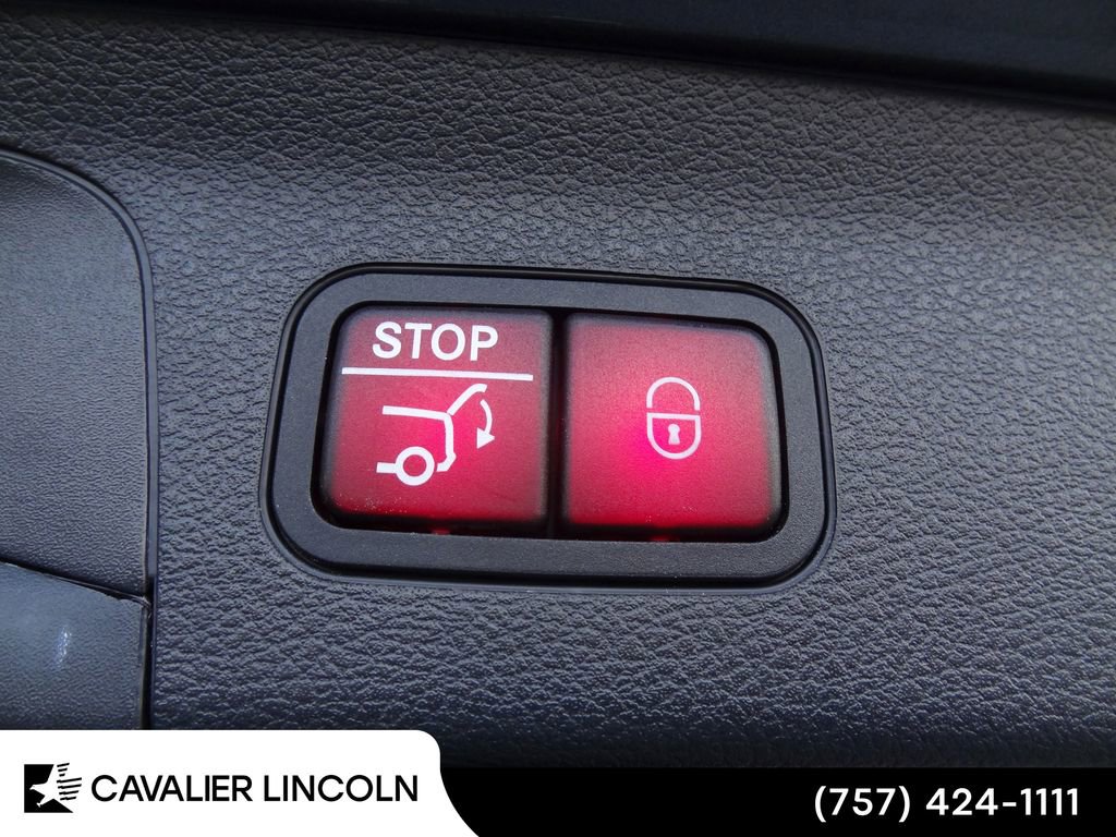 Used 2024 Mercedes-Benz GLS 450 4MATIC image 13