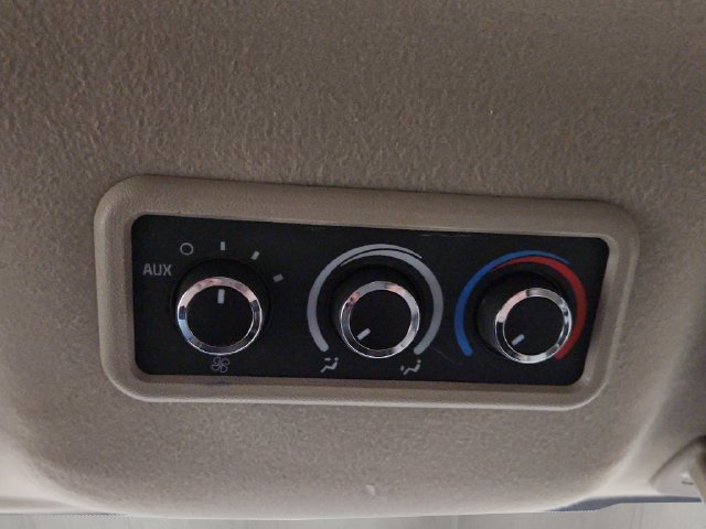Used 2011 Chevrolet Express 1500 LT w/ LT Preferred Equipment Group AWD/4WD image 3
