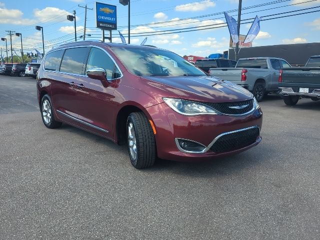 Used 2018 Chrysler Pacifica Limited FWD image 5