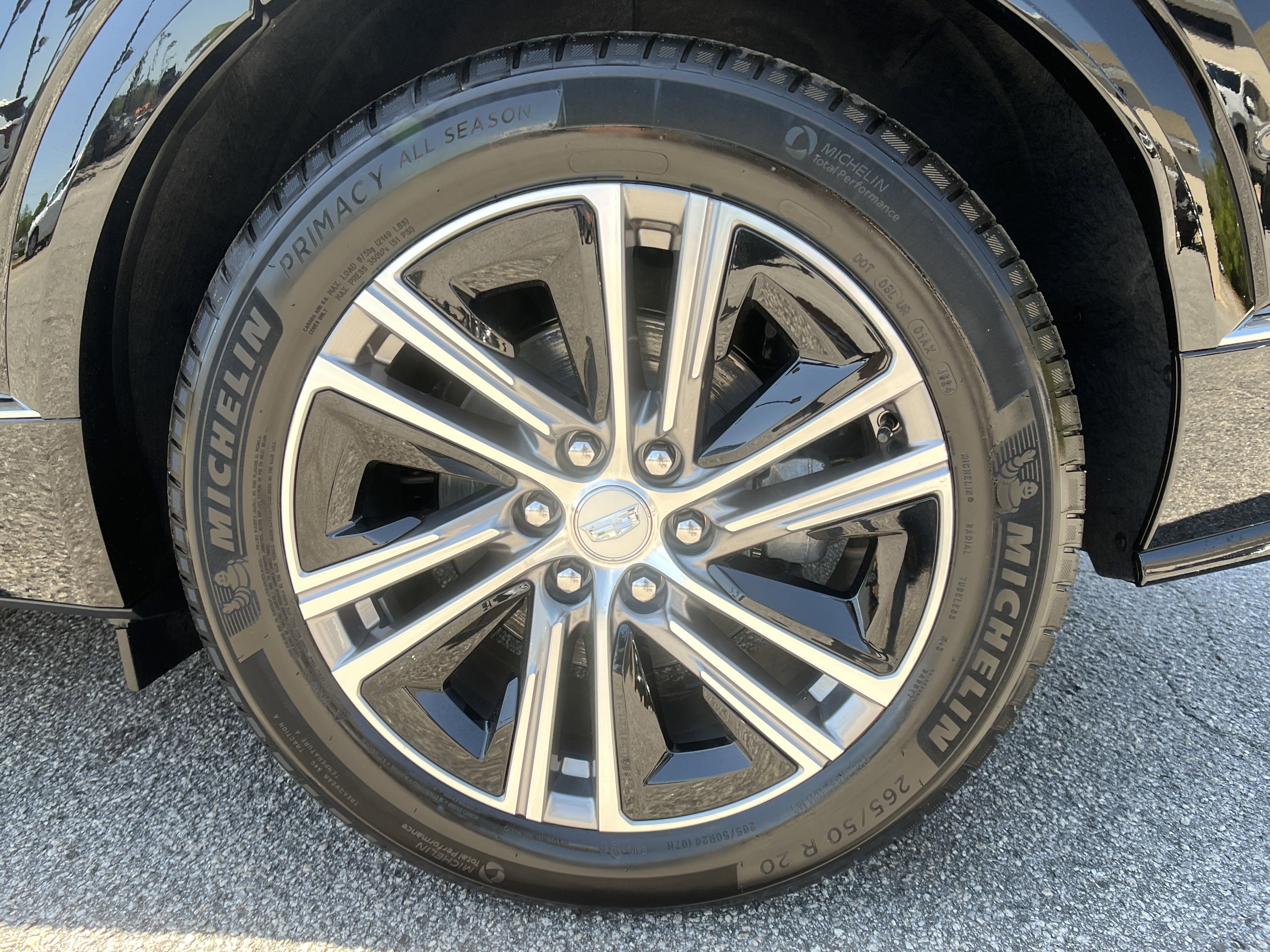 New 2025 Cadillac Lyriq Luxury image 23