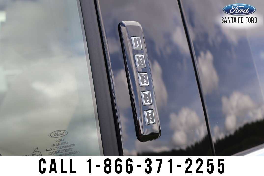 New 2026 Ford F350 Lariat w/ Lariat Ultimate Package AWD/4WD image 10