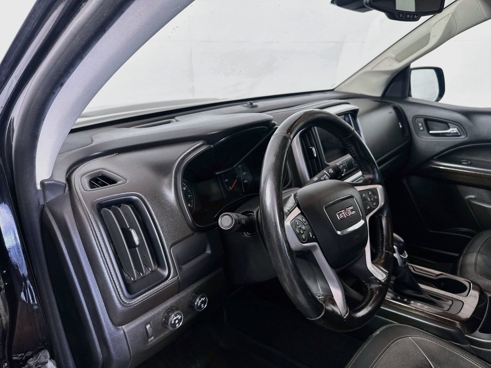 Used 2022 GMC Canyon Elevation w/ Elevation Premium Package AWD/4WD image 9