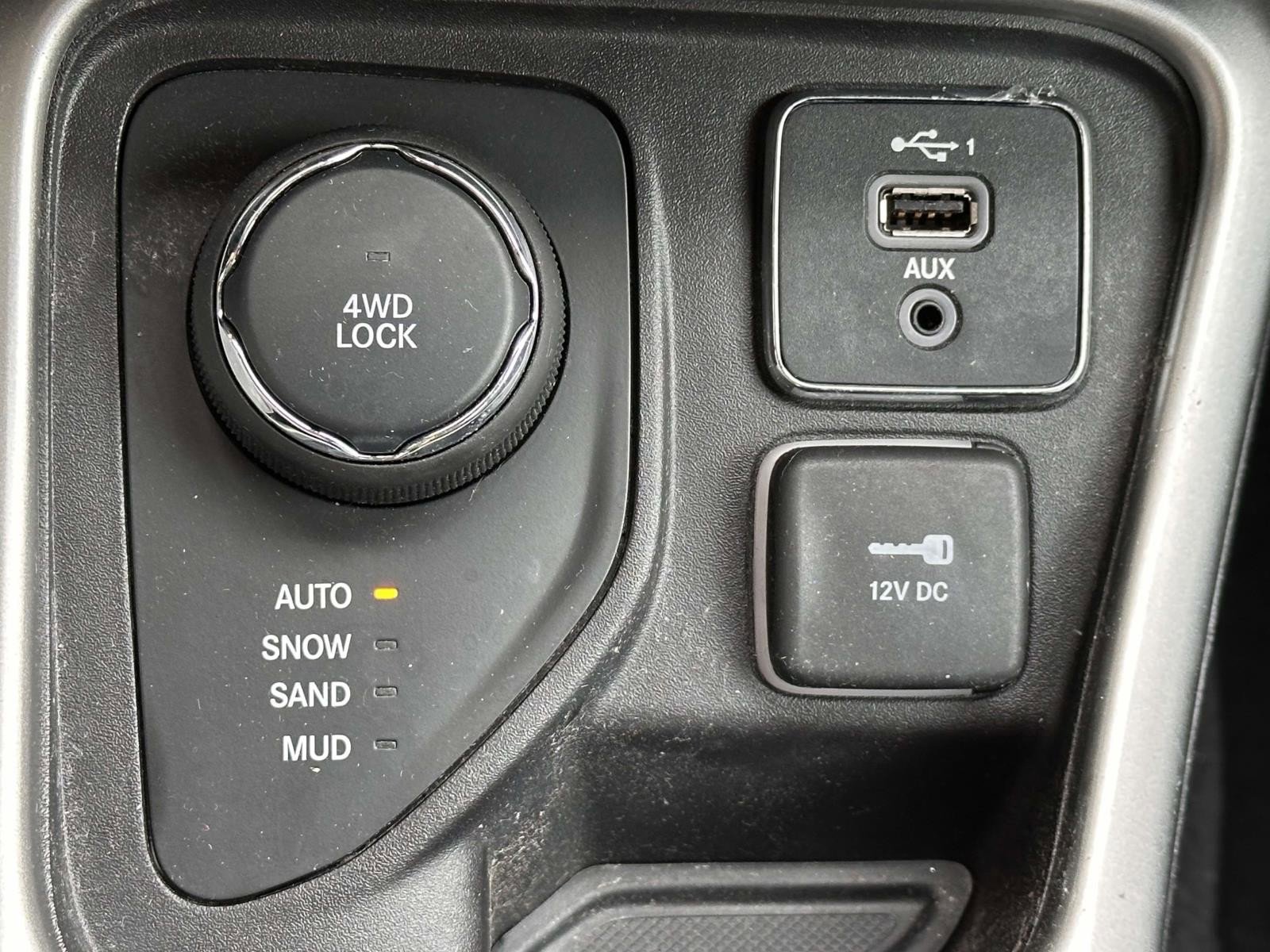 Certified 2019 Jeep Compass Latitude image 30