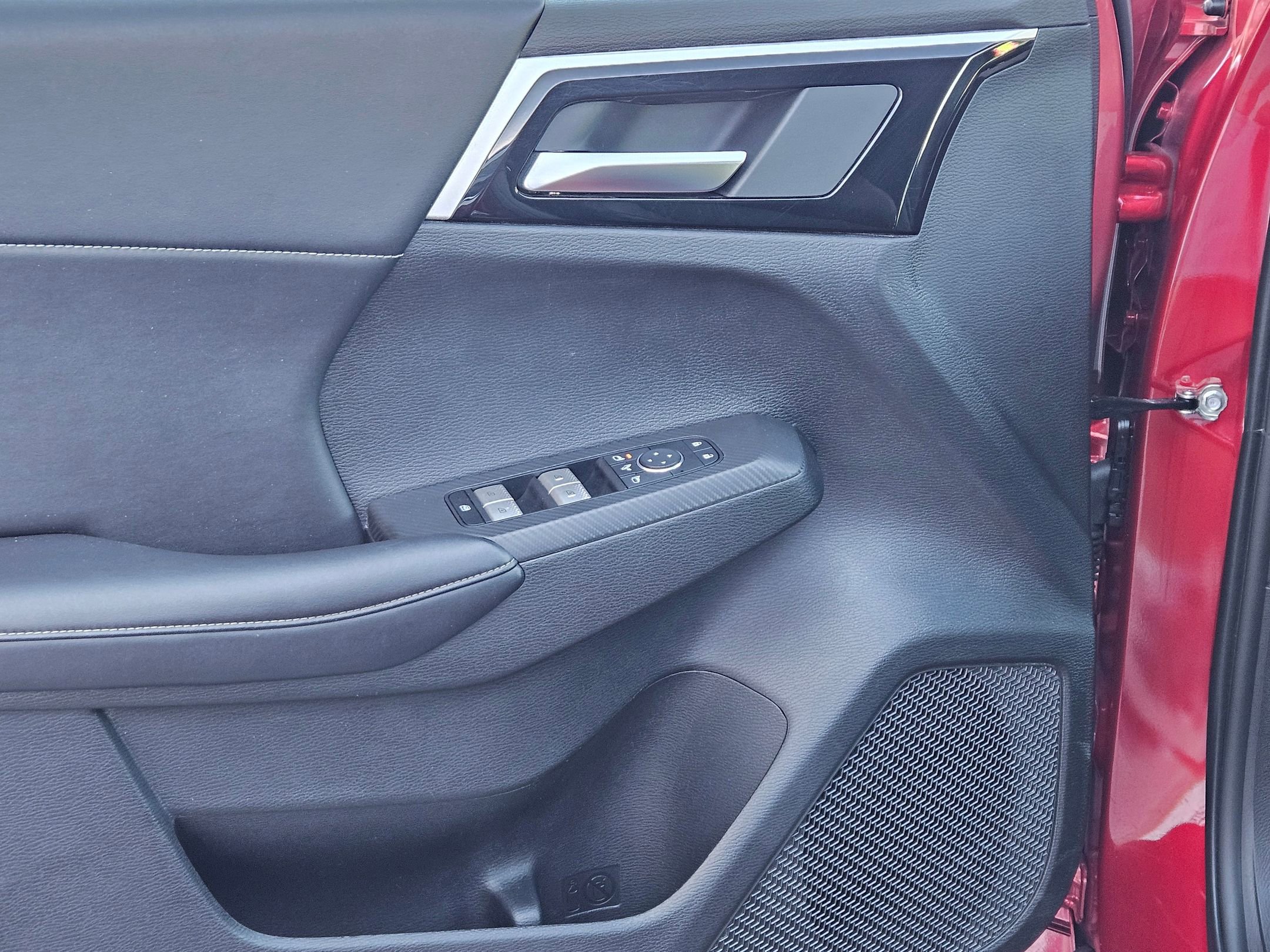 Used 2024 Mitsubishi Outlander SE image 19