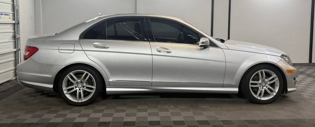 Used 2013 Mercedes-Benz C 250 Sedan image 2