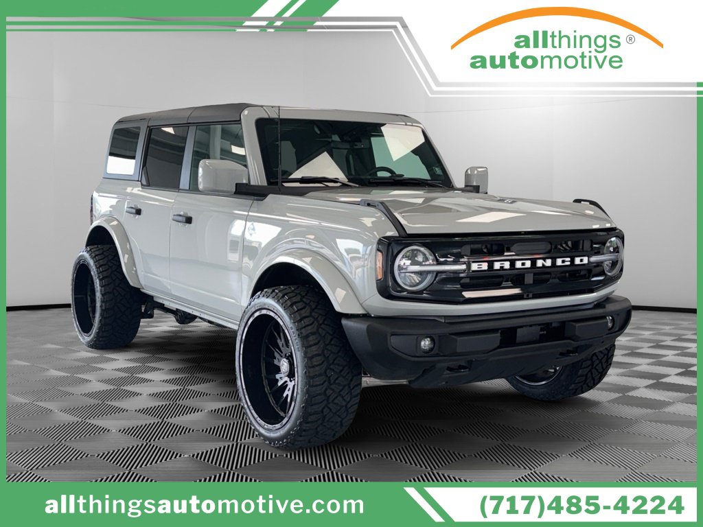 Used 2026 Ford Bronco Outer Banks AWD/4WD image 1