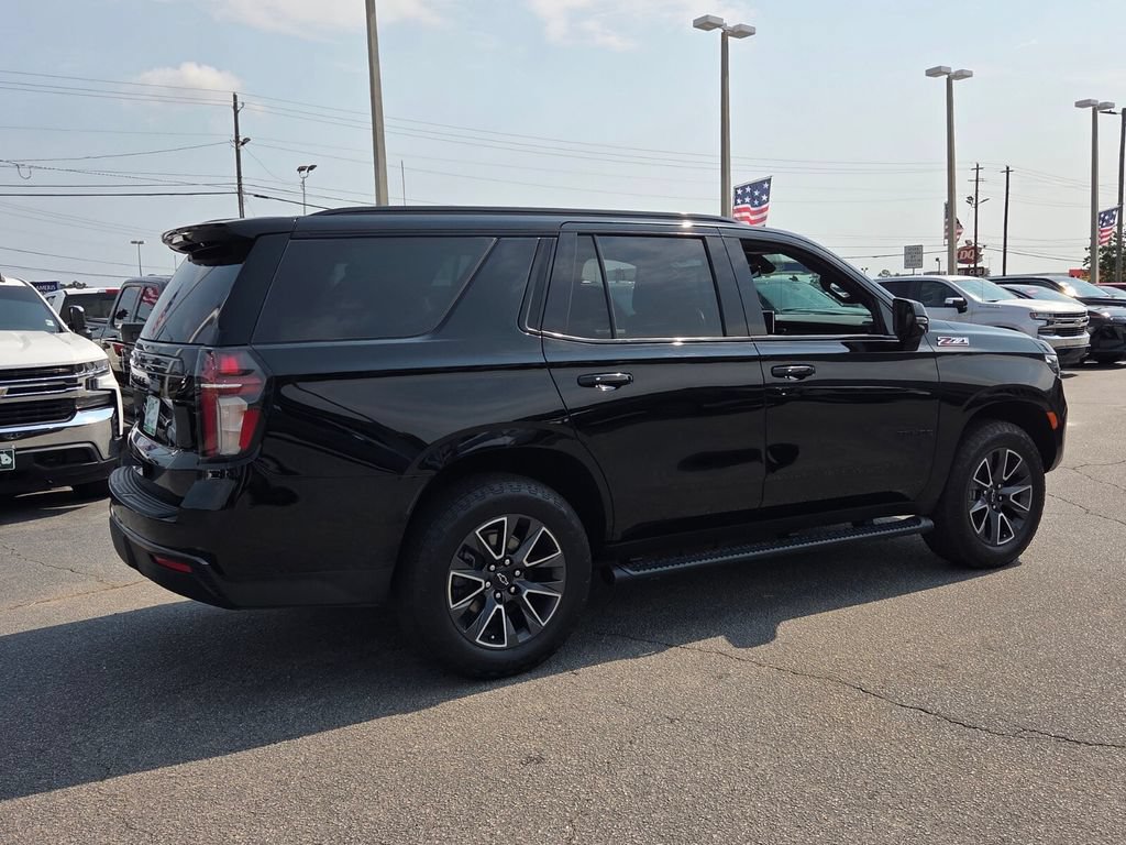 Used 2021 Chevrolet Tahoe Z71 w/ Luxury Package AWD/4WD image 10
