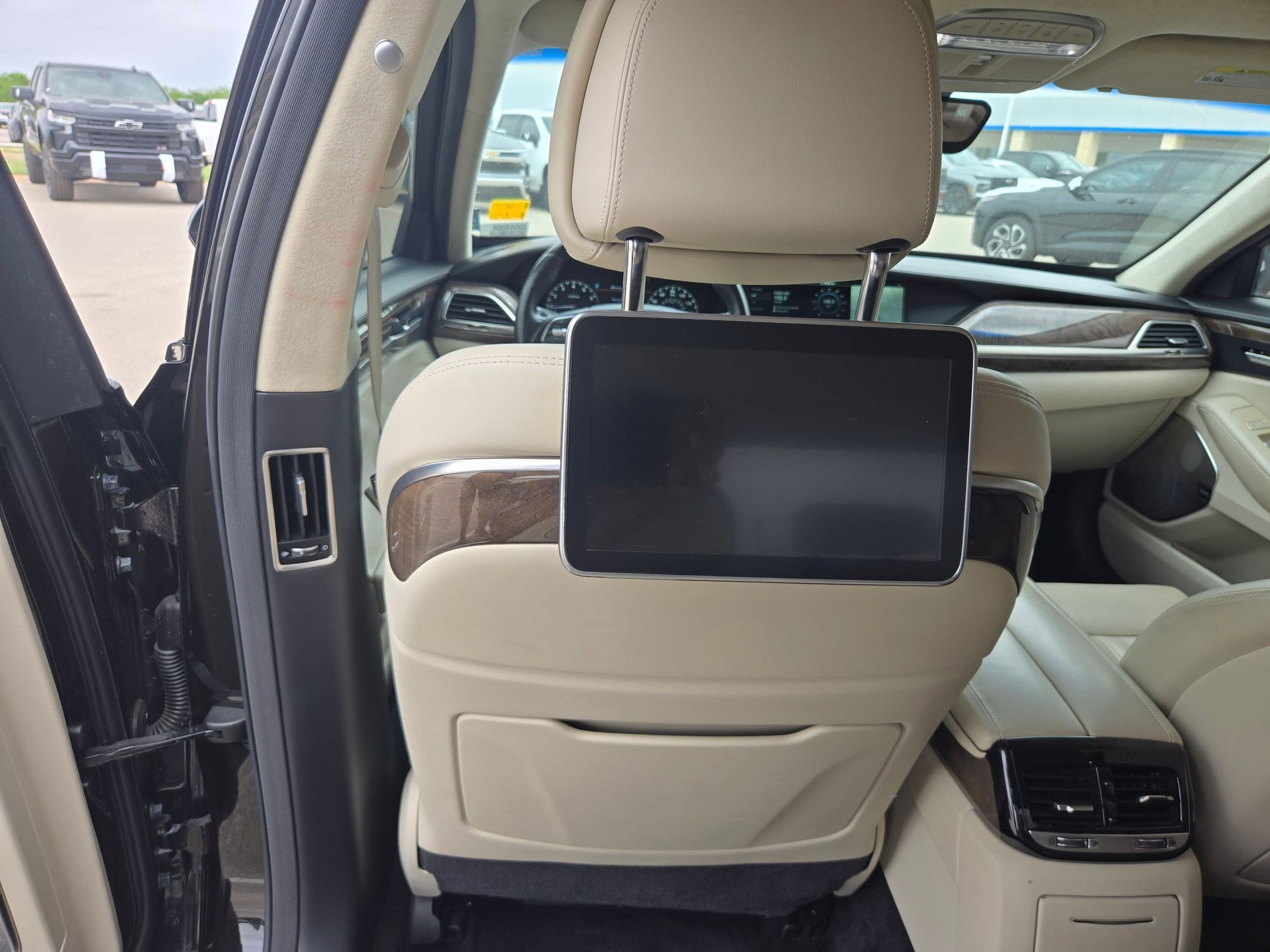 Used 2018 Genesis G90 5.0 Ultimate image 15