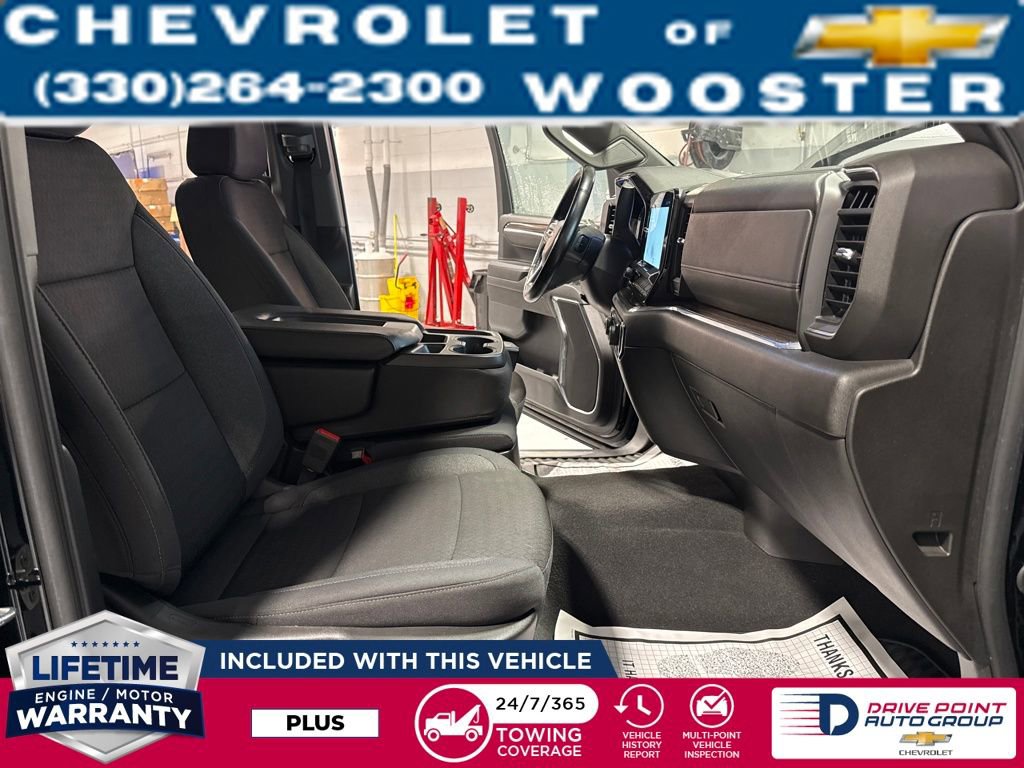 Used 2024 Chevrolet Silverado 1500 LT image 27