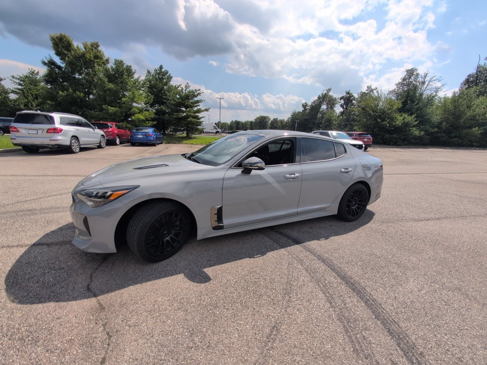 Used 2022 Kia Stinger GT-Line w/ Sun & Sound Package AWD/4WD image 2