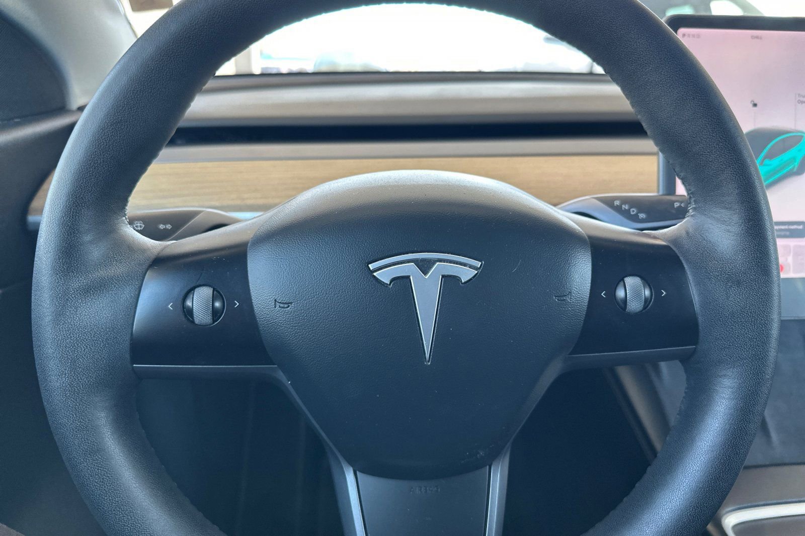 Used 2021 Tesla Model Y Long Range AWD/4WD image 22