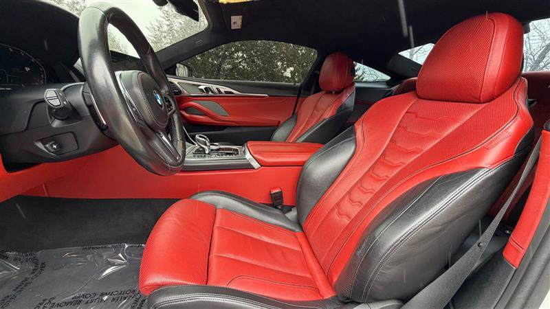 Used 2019 BMW M850i xDrive Coupe w/ M Carbon Exterior Package AWD/4WD image 39