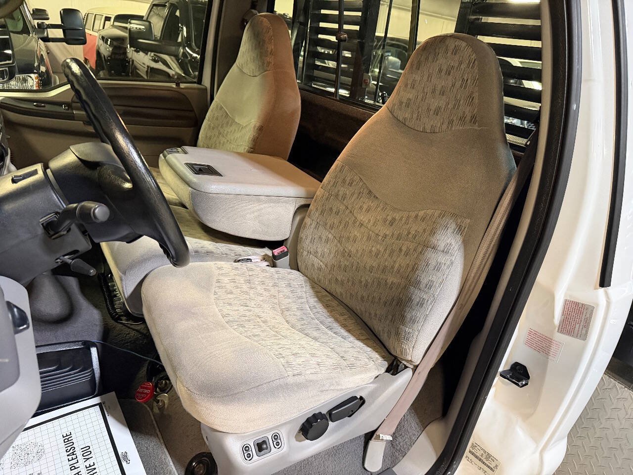 Used 1999 Ford F350 4x4 Regular Cab DRW Super Duty image 13