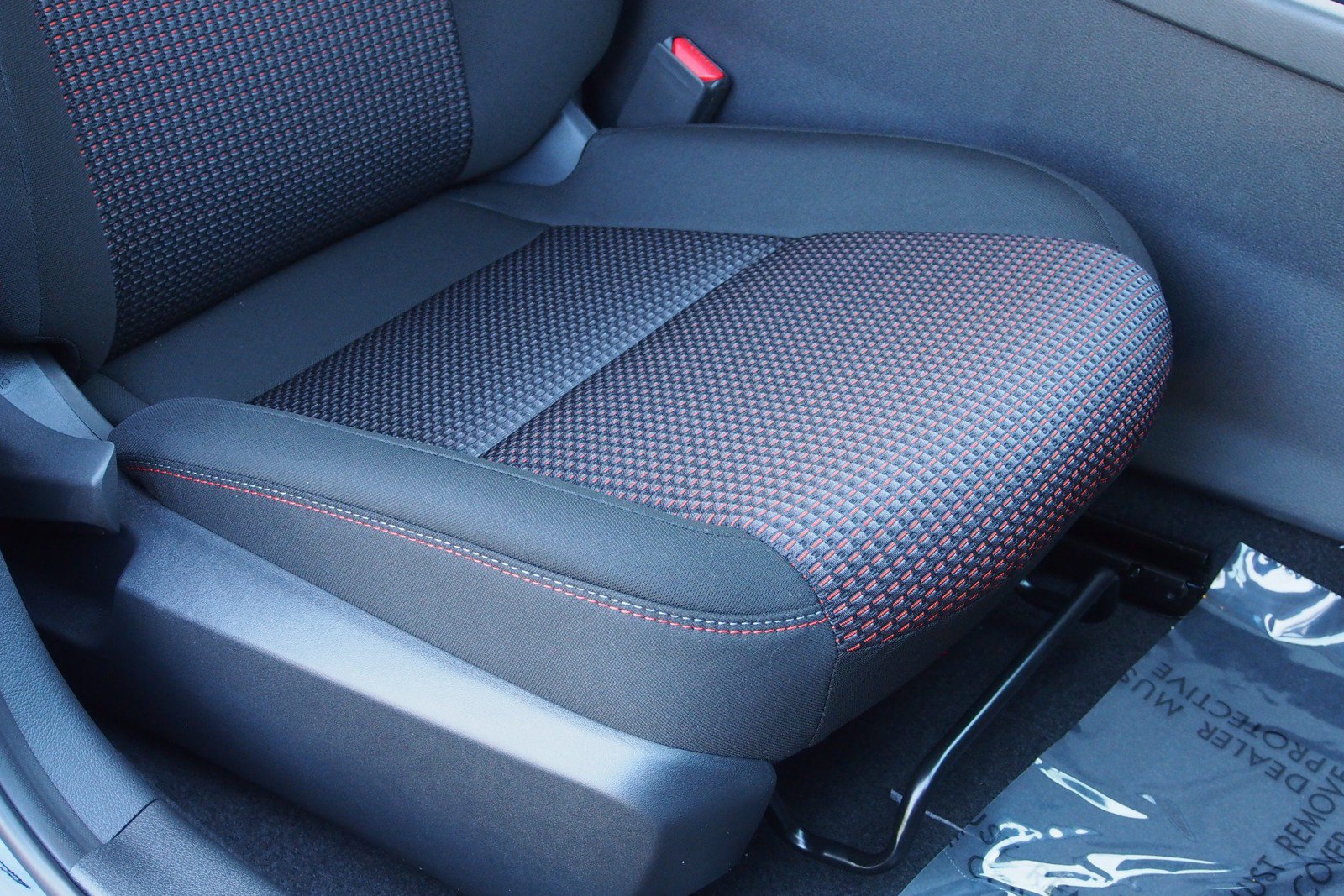 New 2027 Nissan Sentra SR w/ Floor Mat Package FWD image 12
