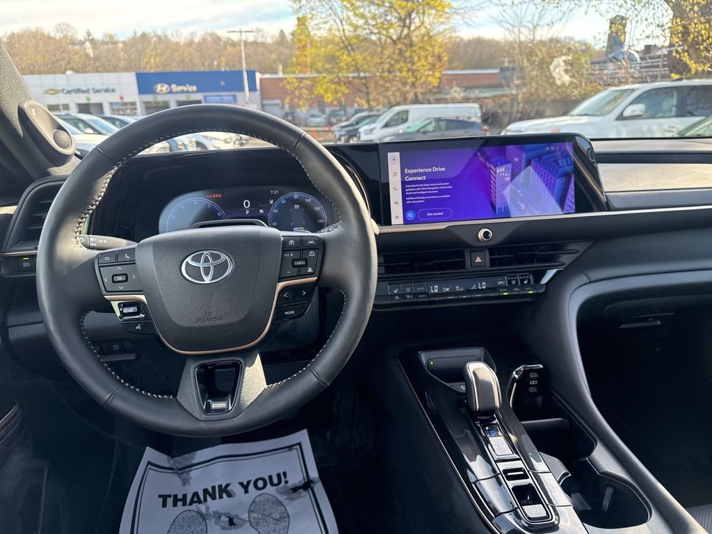 Used 2024 Toyota Crown Platinum AWD/4WD image 20