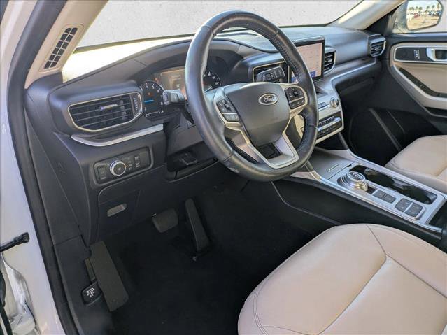 Used 2020 Ford Explorer XLT w/ Equipment Group 202A image 9