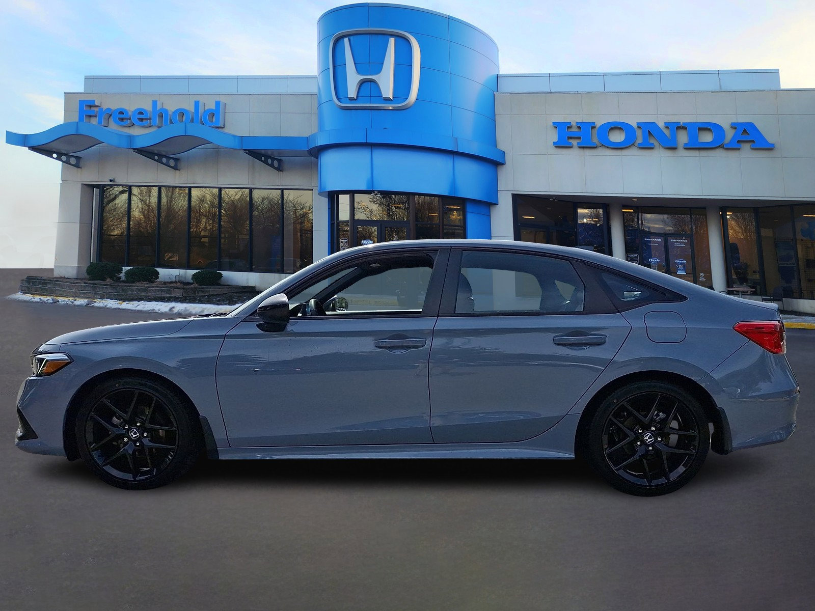 Used 2023 Honda Civic Sport image 4