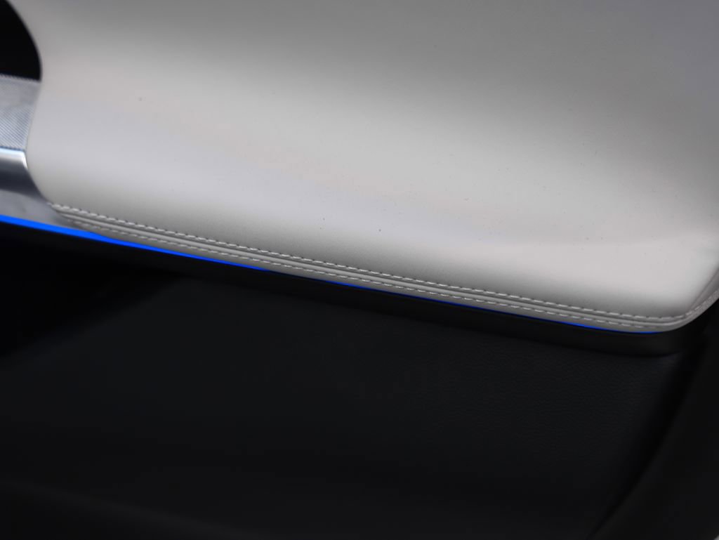 Used 2025 Mercedes-Benz E 53 AMG e 4MATIC Sedan image 31