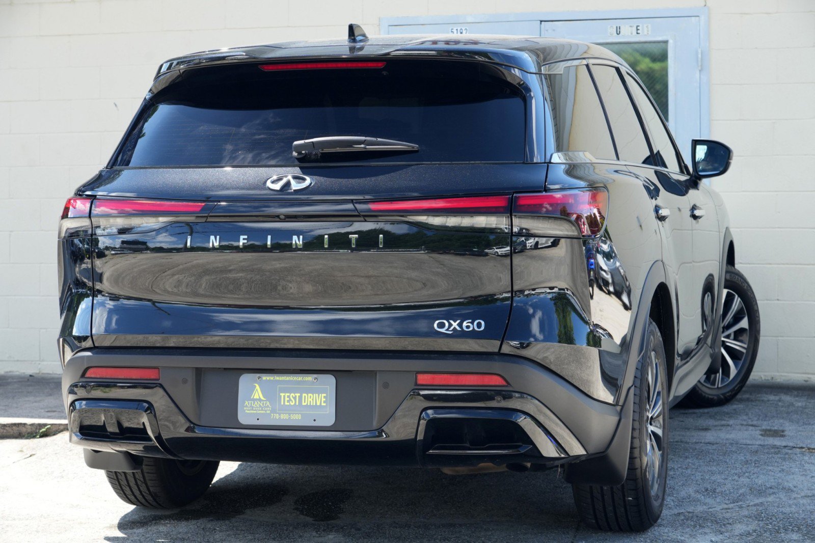 Used 2023 INFINITI QX60 Pure FWD image 4