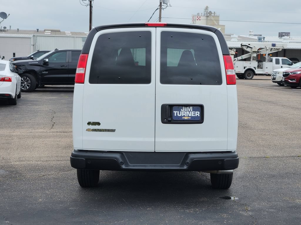 Used 2025 Chevrolet Express 3500 LS RWD image 6