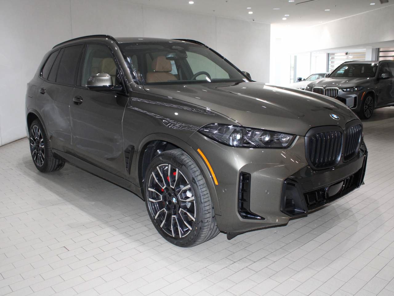 Used 2026 BMW X5 sDrive40i w/ M Sport Package RWD image 8
