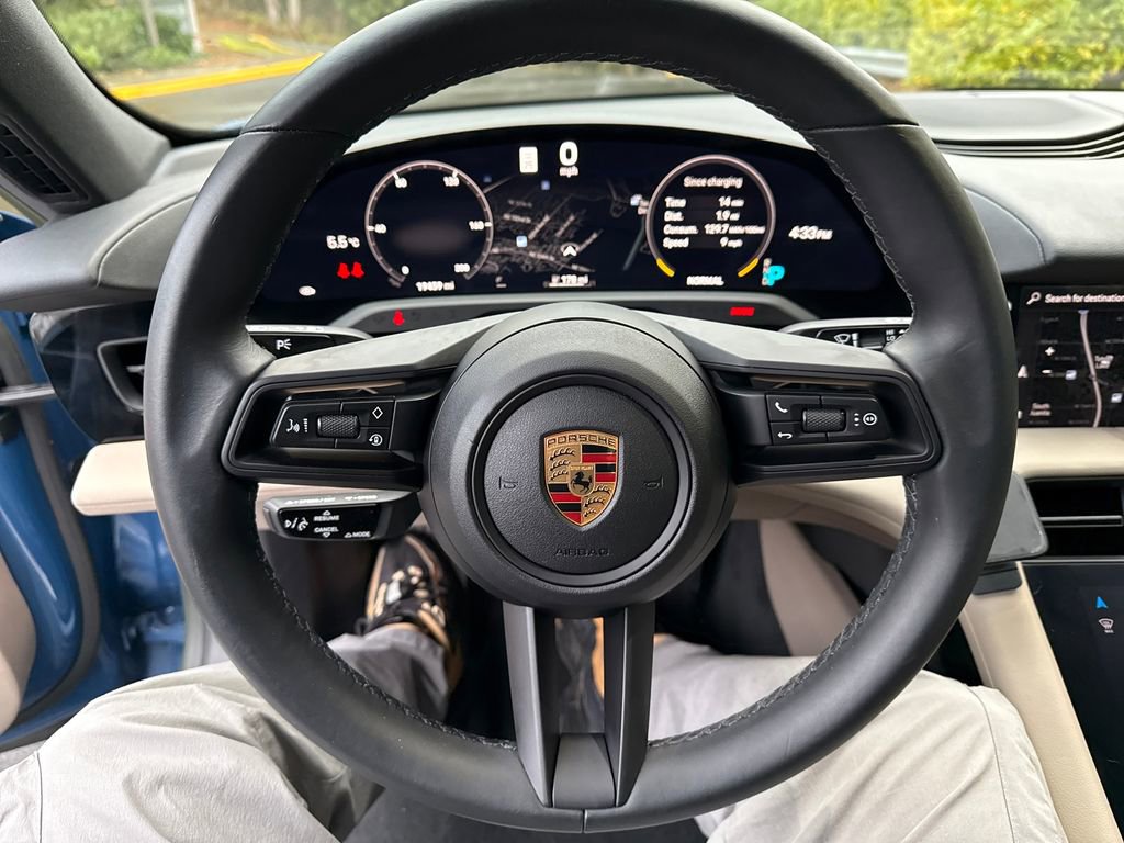 Used 2022 Porsche Taycan 4S image 19