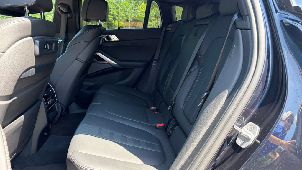 Used 2020 BMW X6 M50i w/ Executive Package AWD/4WD image 9