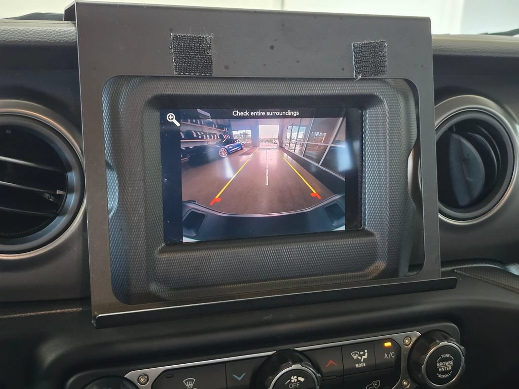 Used 2023 Jeep Gladiator Sport AWD/4WD image 12