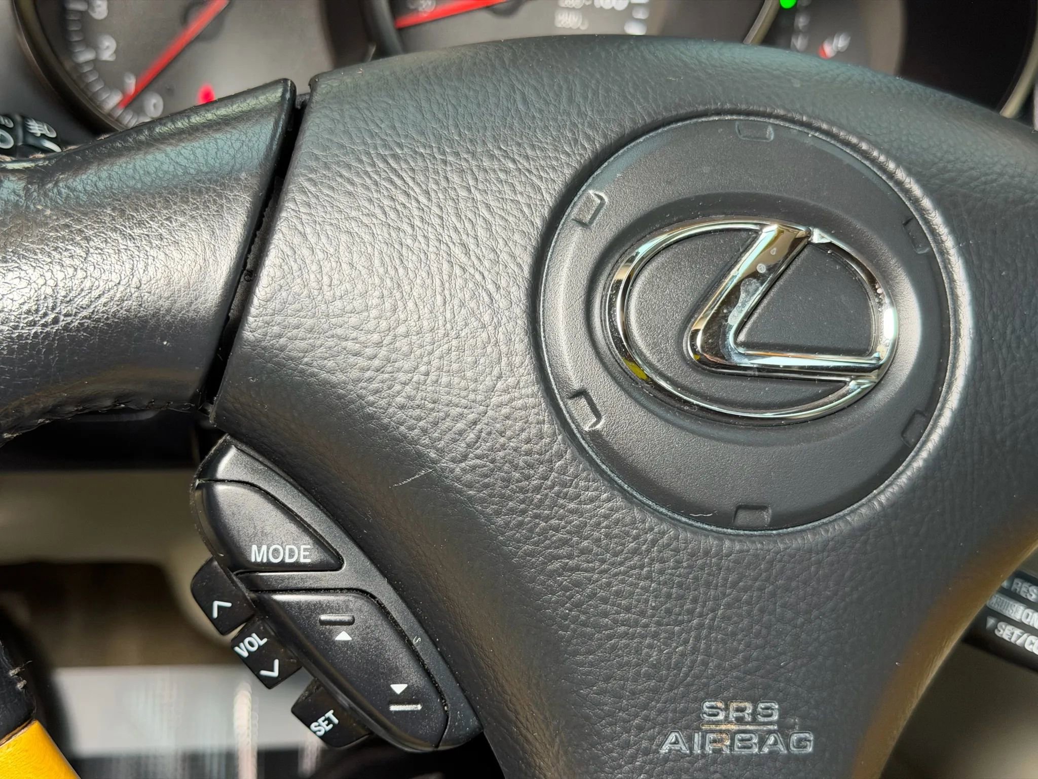 Used 2004 Lexus SC 430 Convertible image 30