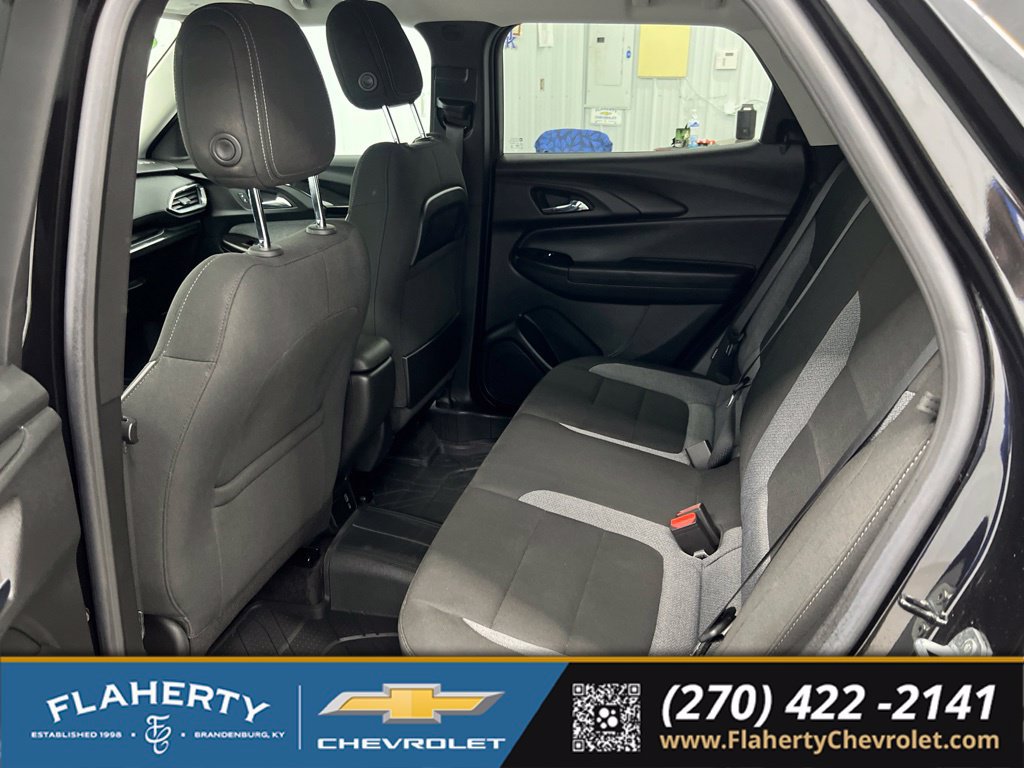 Used 2023 Chevrolet TrailBlazer LT w/ Convenience Package AWD/4WD image 11