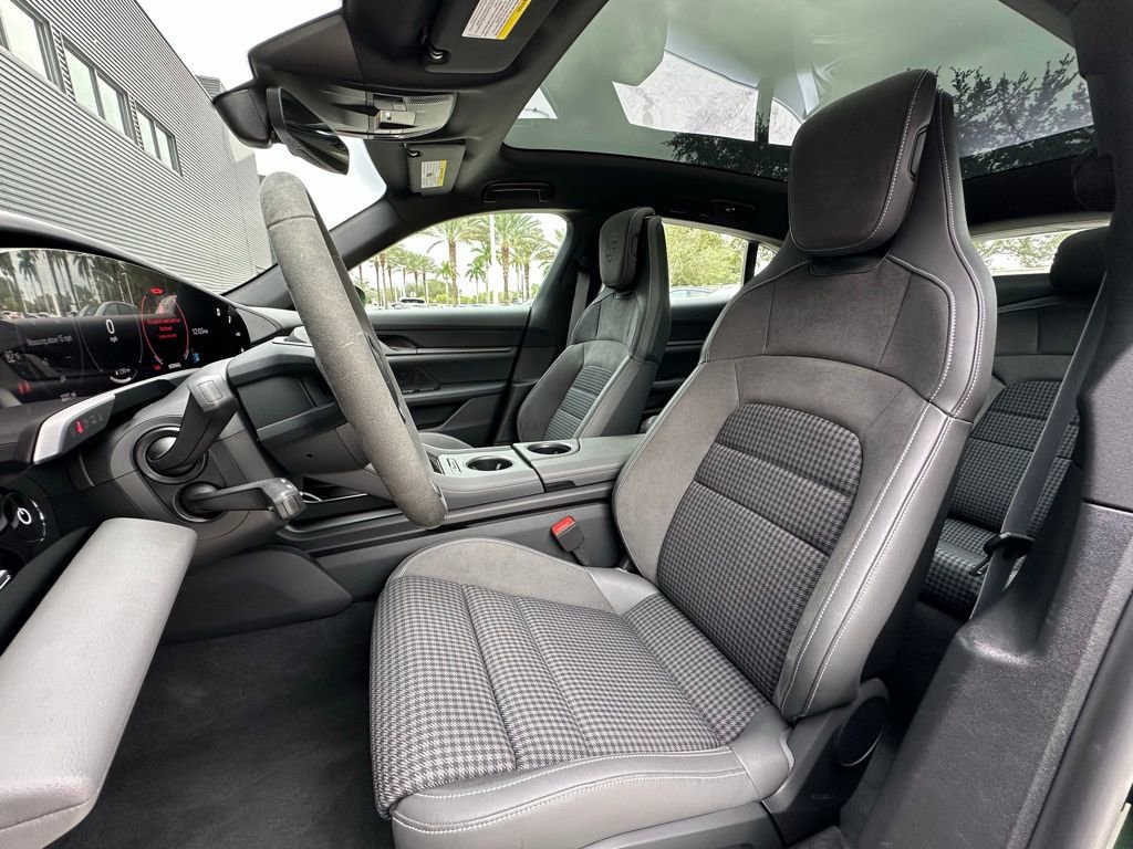 Used 2025 Porsche Taycan 4 Cross Turismo image 5