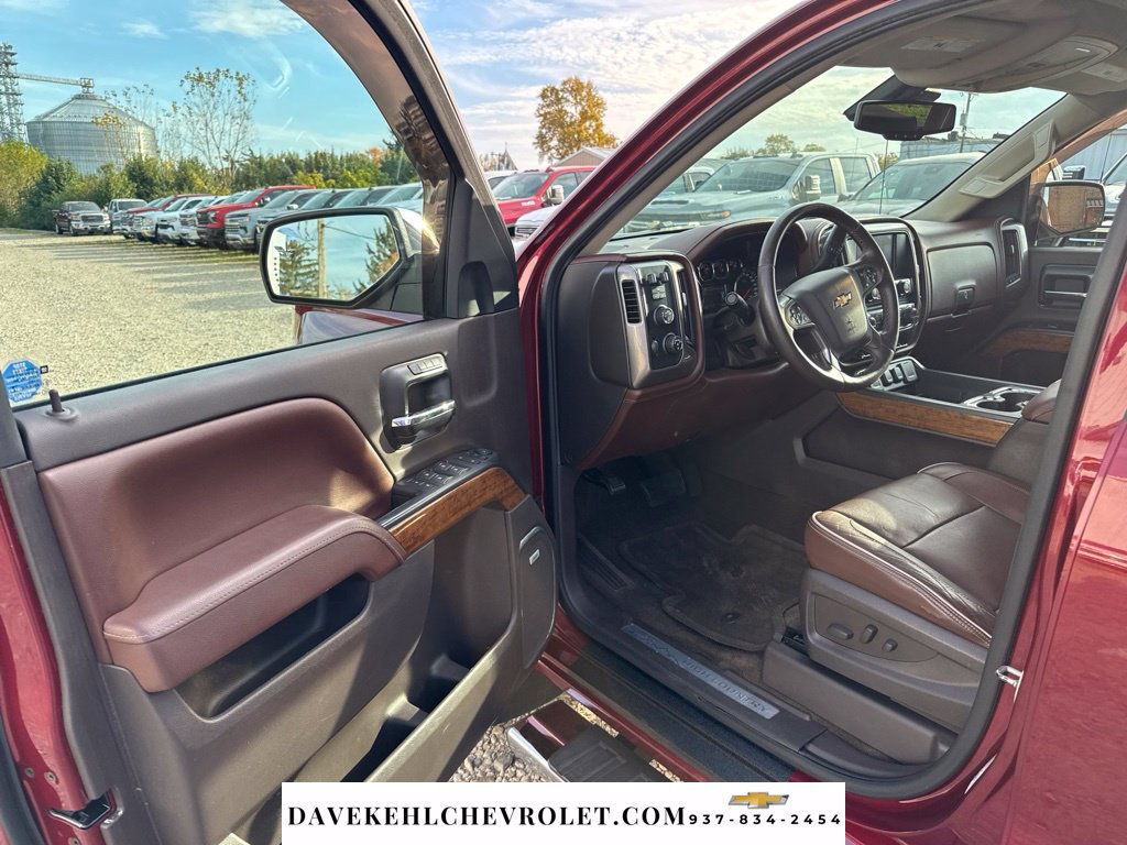Used 2015 Chevrolet Silverado 1500 High Country w/ High Country Premium Package AWD/4WD image 16