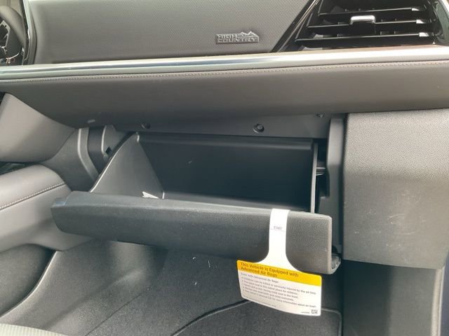 New 2025 Chevrolet Suburban High Country image 21