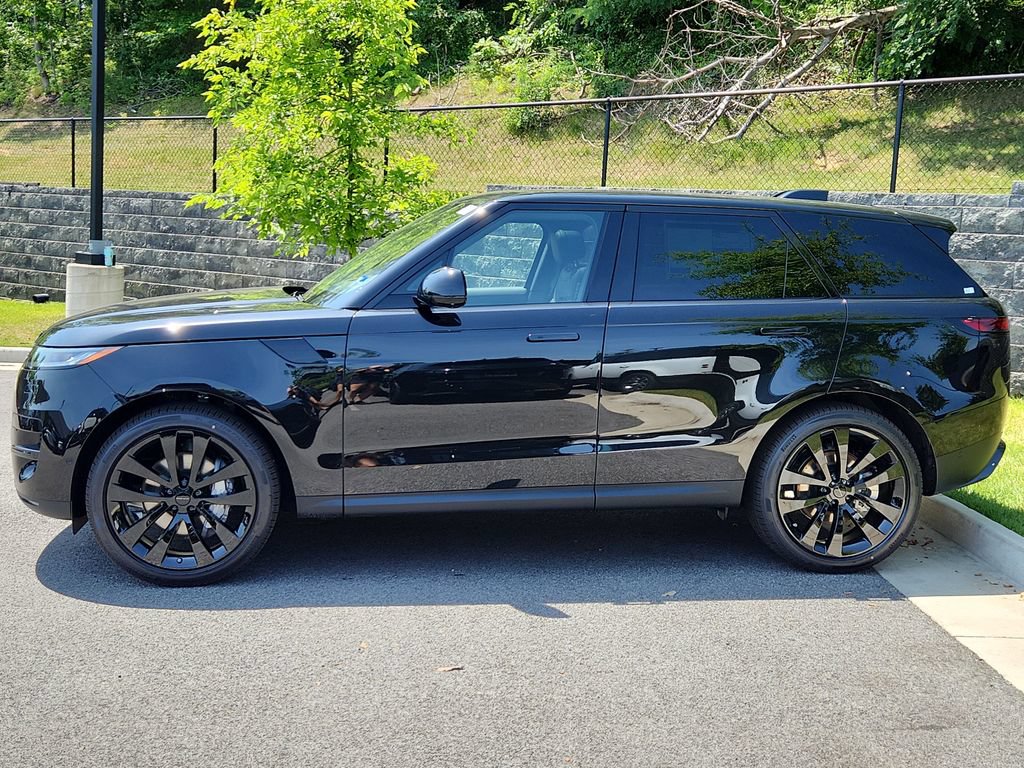New 2026 Land Rover Range Rover Sport SE AWD/4WD image 6