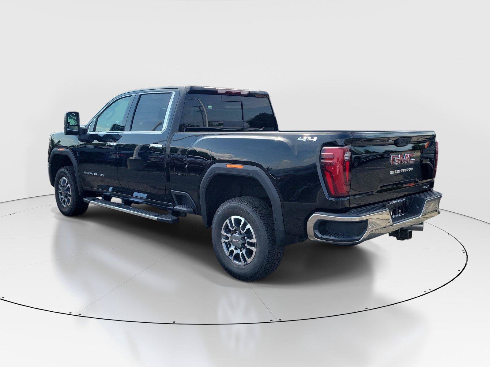 New 2026 GMC Sierra 2500 SLT w/ SLT Premium Package AWD/4WD image 3