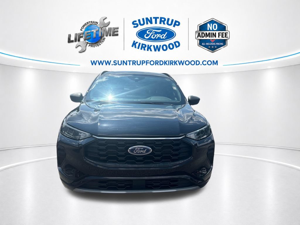 Used 2024 Ford Escape ST-Line w/ Tech Pack #1 AWD/4WD image 10