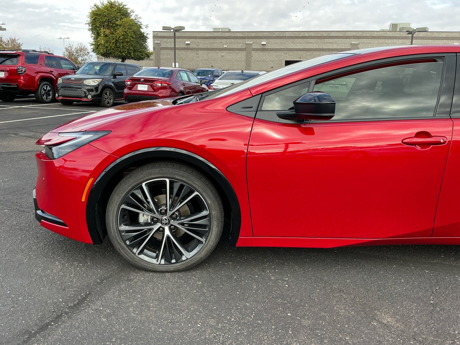 Used 2025 Toyota Prius XLE image 24