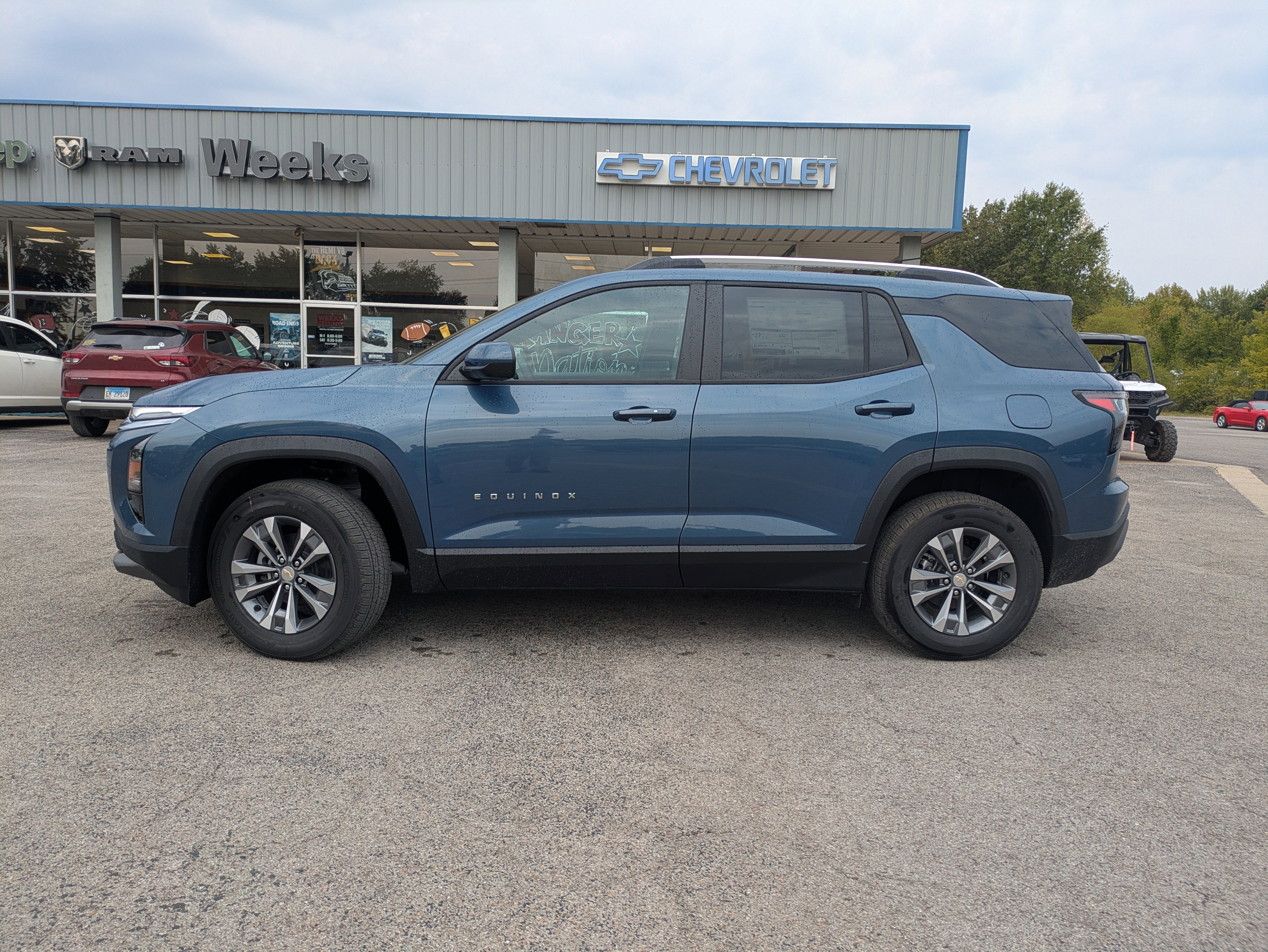 New 2026 Chevrolet Equinox LT w/ Convenience Package II image 3