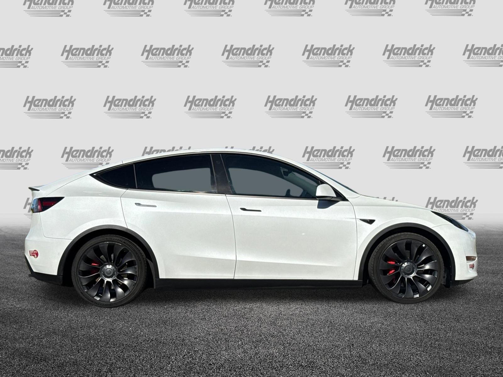 Used 2022 Tesla Model Y Performance image 3