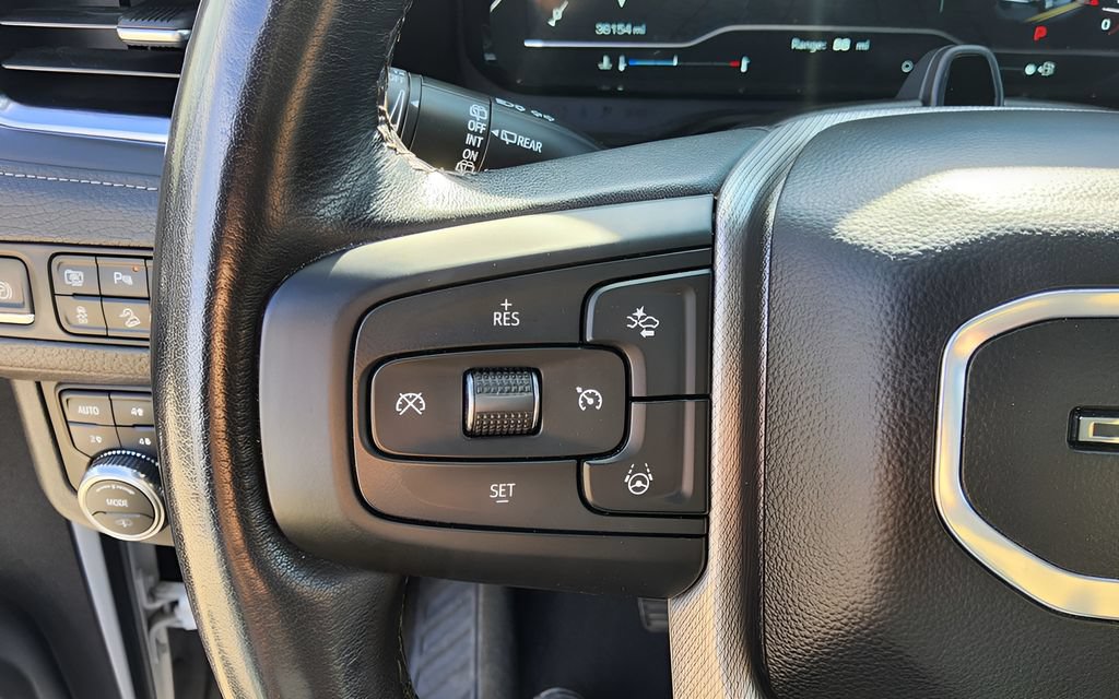 Used 2024 GMC Yukon Denali w/ Denali Reserve Package AWD/4WD image 22