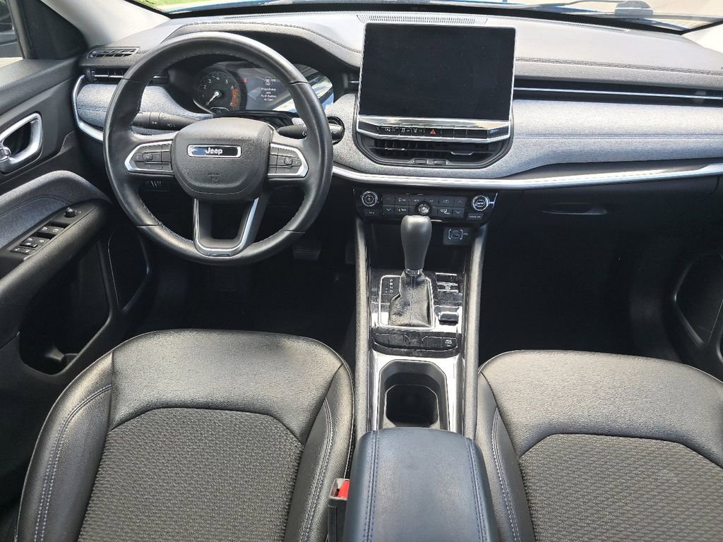 Used 2022 Jeep Compass Latitude w/ Convenience Group AWD/4WD image 19