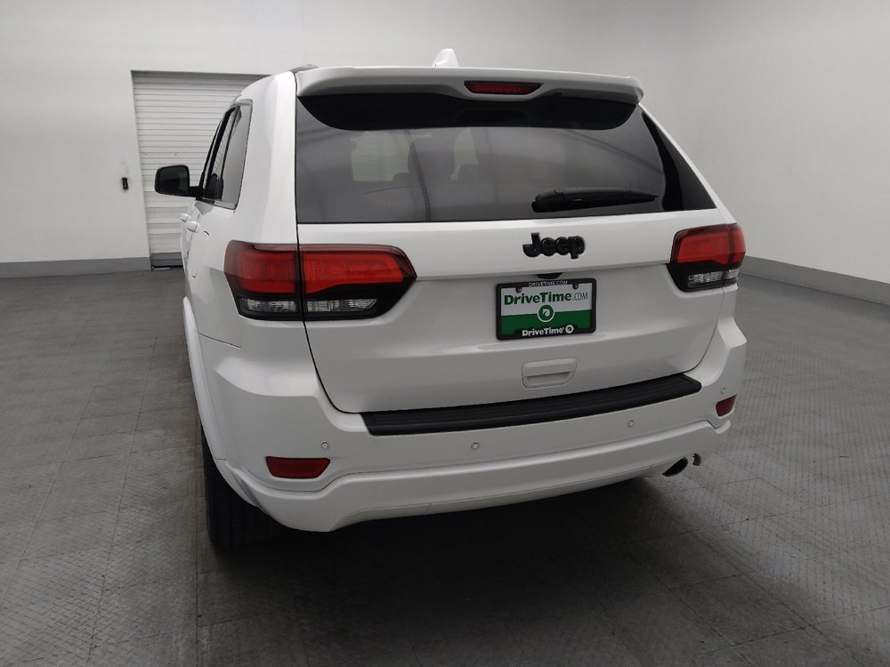Used 2022 Jeep Grand Cherokee Laredo X image 6
