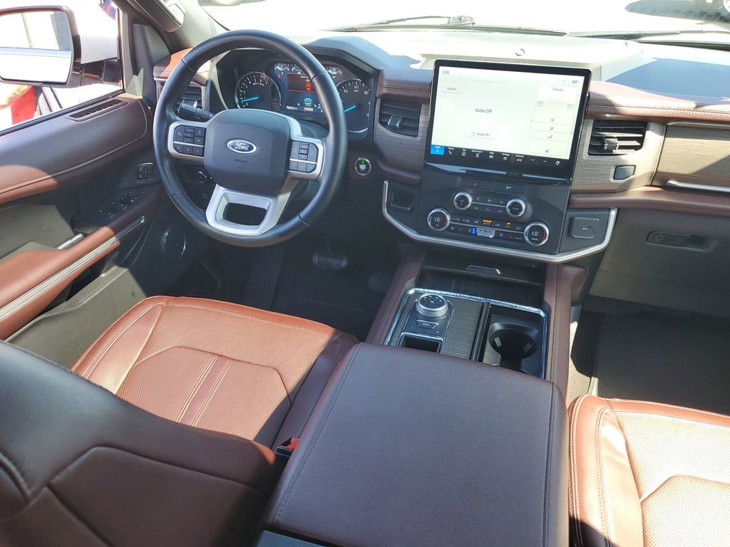 Used 2023 Ford Expedition Limited image 12