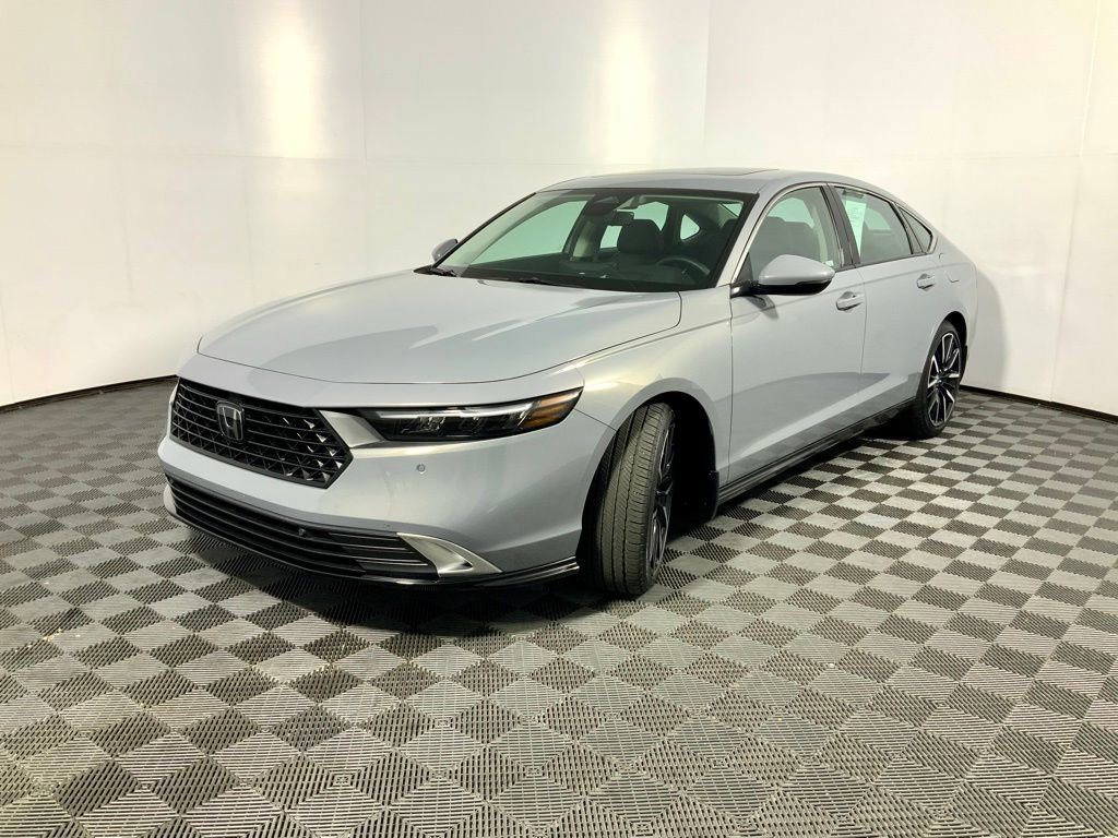 Used 2025 Honda Accord Touring image 10