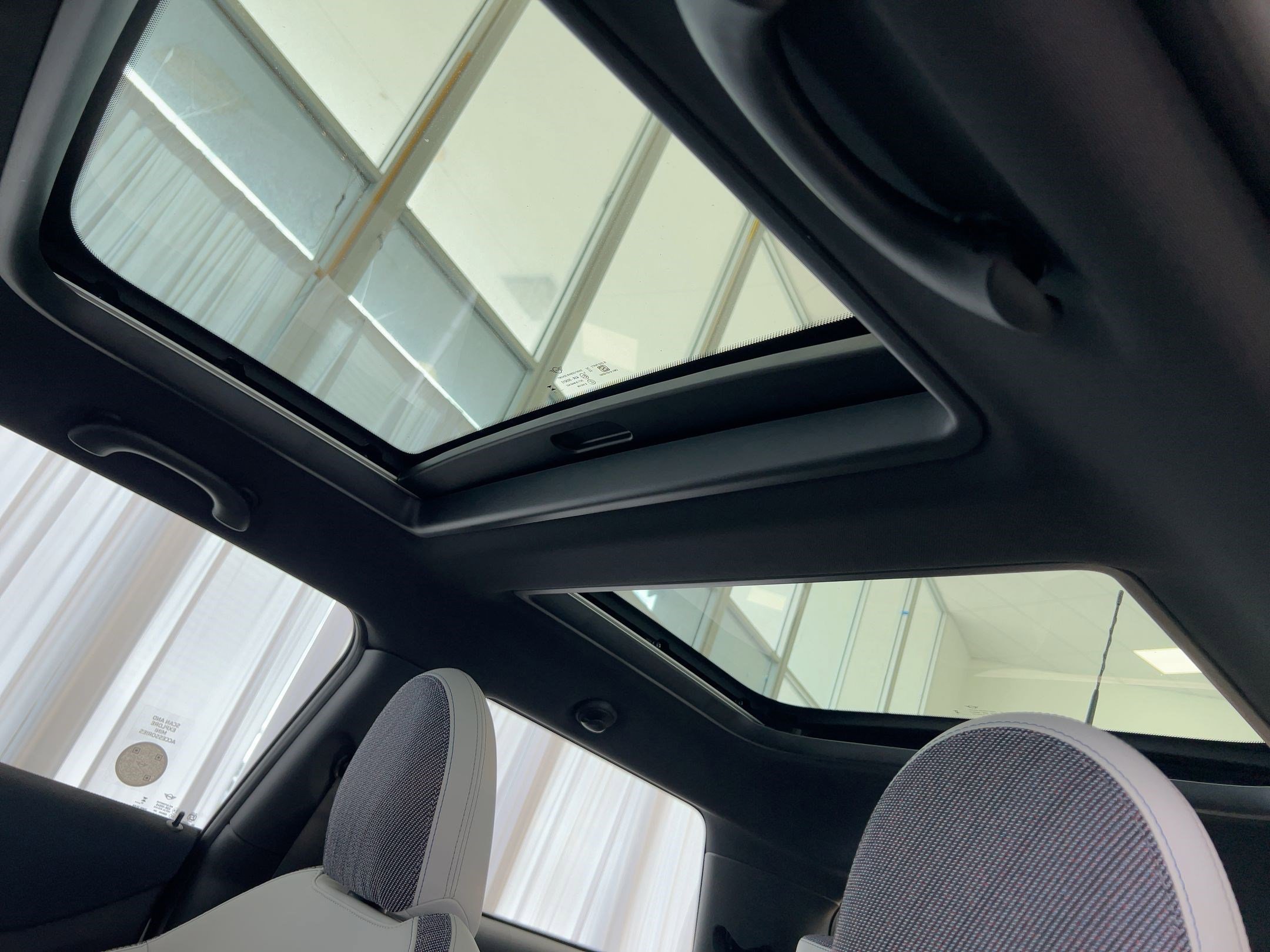 New 2026 MINI Cooper 2-Door Hardtop FWD image 15