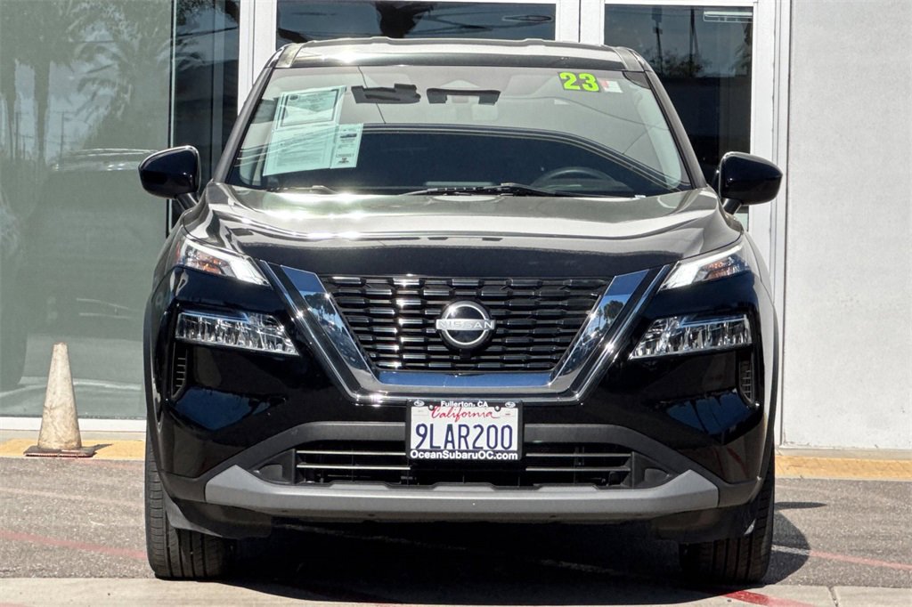 Used 2023 Nissan Rogue SV image 12