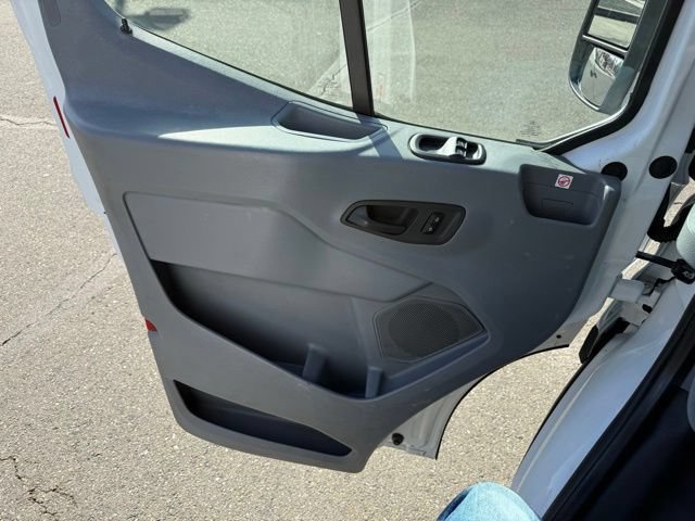 Used 2019 Ford Transit 250 138 RWD image 16