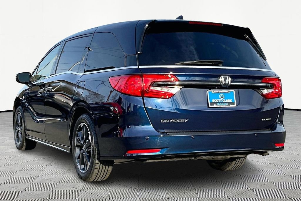 Used 2024 Honda Odyssey Elite image 5