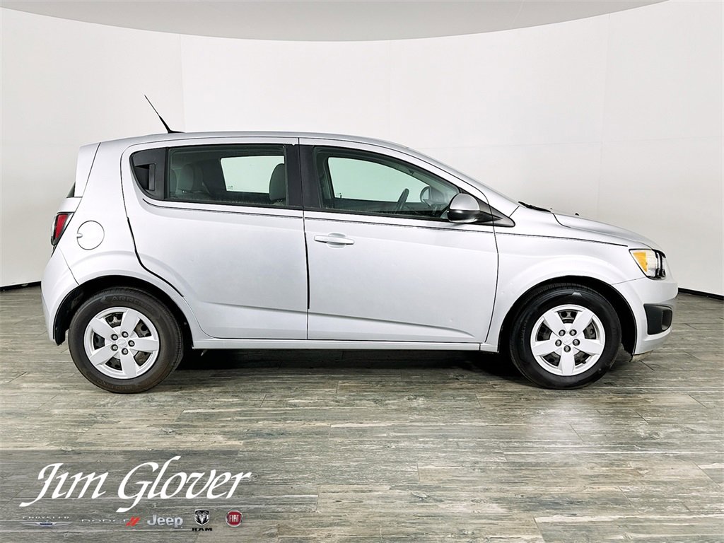 Used 2013 Chevrolet Sonic LS image 9